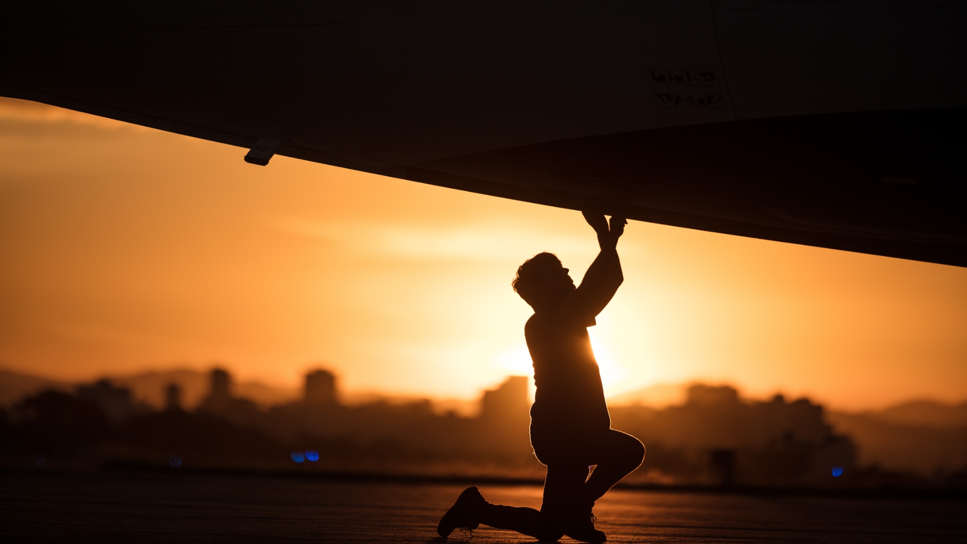 Embraer-employees – 3.jpg